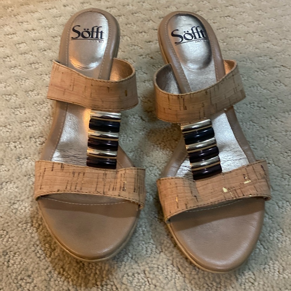 Sofft cork wedges
